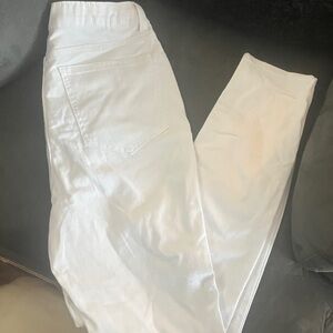 No Boundaries Classic White Jeans